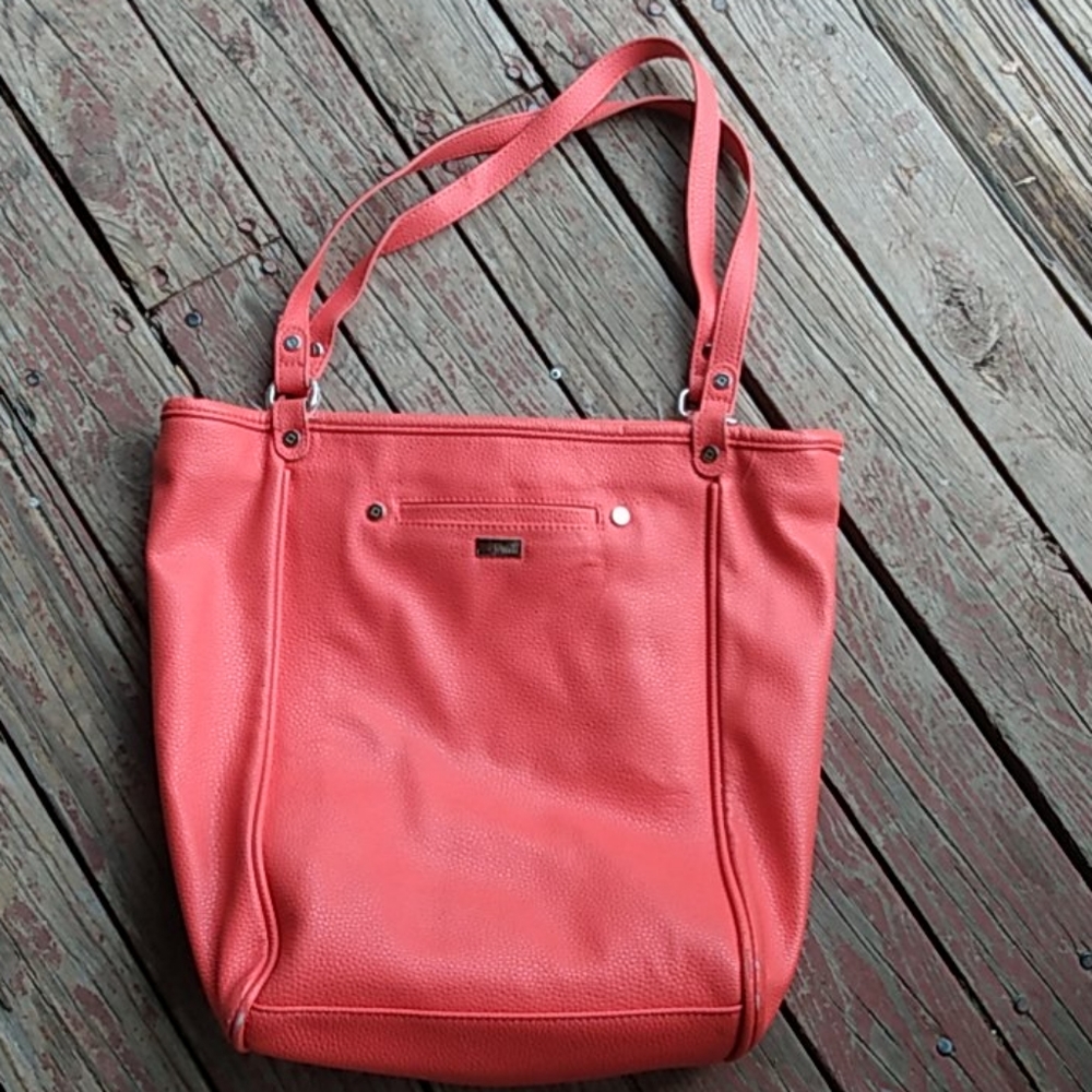 Jewell by Thirty-one Coral leather bag
